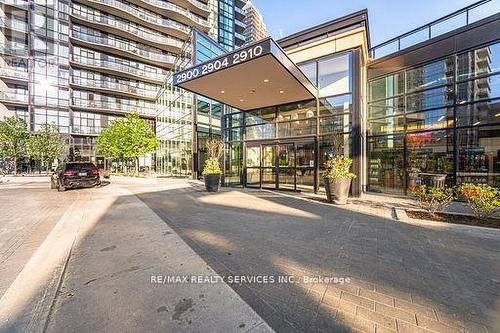 2902 - 2900 Highway 7 Road, Vaughan, ON - Outdoor