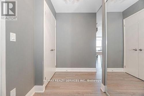 2902 - 2900 Highway 7 Road, Vaughan, ON - Indoor Photo Showing Other Room