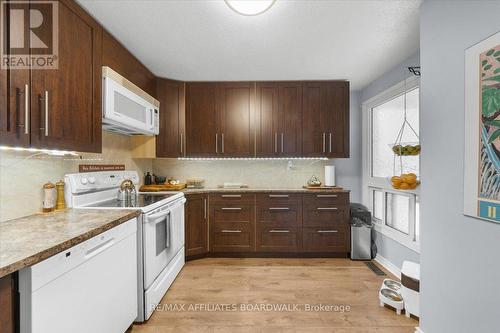 1146 Grenoble Crescent, Ottawa, ON - Indoor Photo Showing Kitchen