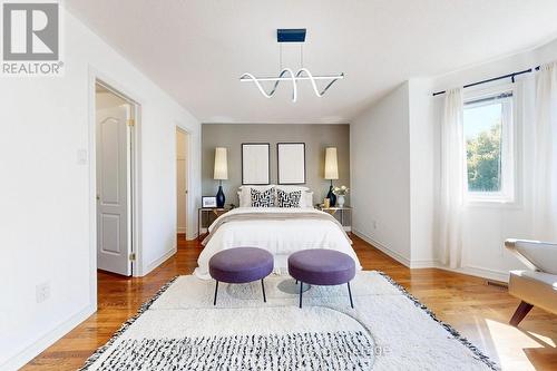 812 Foxcroft Boulevard, Newmarket, ON - Indoor Photo Showing Bedroom