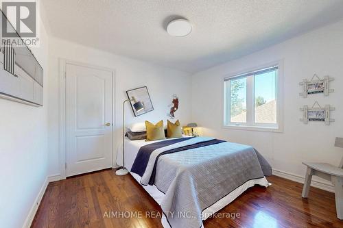 812 Foxcroft Boulevard, Newmarket, ON - Indoor Photo Showing Bedroom