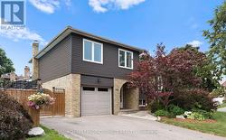 856 SORRENTO AVENUE  Oshawa, ON L1J 6V9