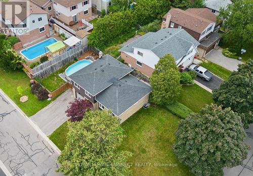 856 Sorrento Avenue, Oshawa, ON - Outdoor With In Ground Pool With View