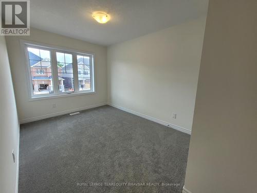 215 Broadacre Drive, Kitchener, ON - Indoor Photo Showing Other Room