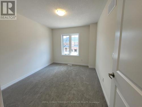 215 Broadacre Drive, Kitchener, ON - Indoor Photo Showing Other Room