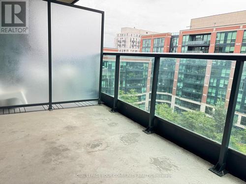 740 - 525 Wilson Avenue, Toronto, ON - Outdoor