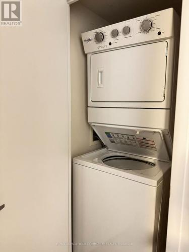 740 - 525 Wilson Avenue, Toronto, ON - Indoor Photo Showing Laundry Room