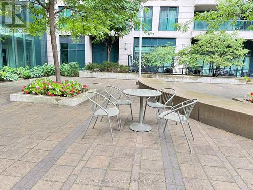 740 - 525 Wilson Avenue, Toronto, ON - Outdoor