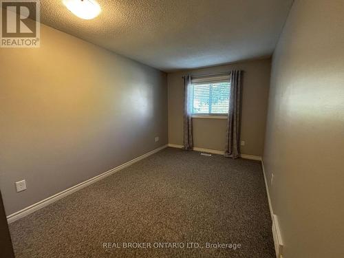 Upper - 102 Bonaventure Drive, London East, ON - Indoor Photo Showing Other Room
