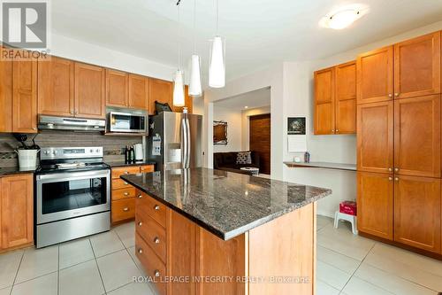 2165 Sojourn Street, Ottawa, ON - Indoor Photo Showing Kitchen
