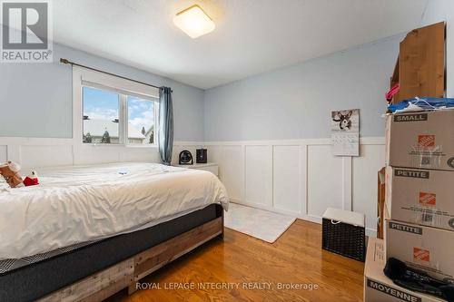 2165 Sojourn Street, Ottawa, ON - Indoor Photo Showing Bedroom