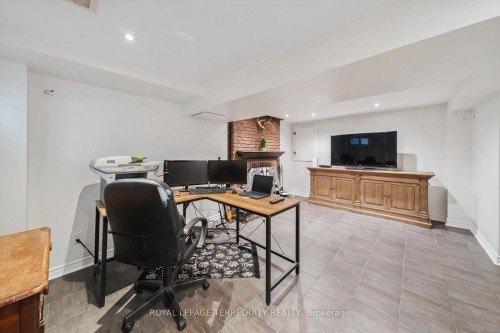 1825 Hyde Mill Crescent, Mississauga, ON - Indoor Photo Showing Office