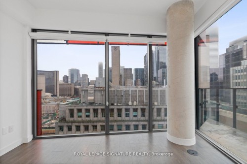 1311-215 Queen Street W, Toronto, ON - Indoor Photo Showing Other Room