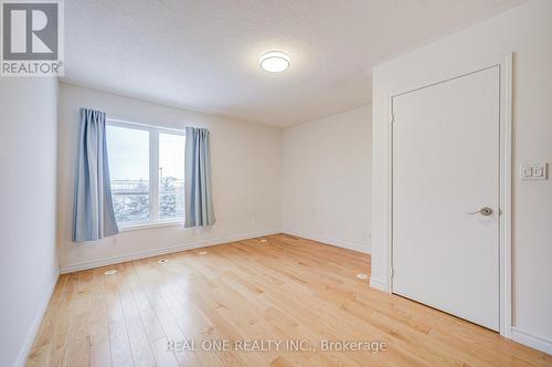 95 Faithful Way, Markham, ON - Indoor Photo Showing Other Room