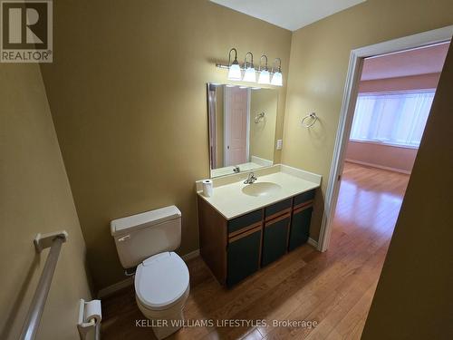 33 - 65 Fiddlers Green Road, London North (North P), ON - Indoor Photo Showing Bathroom