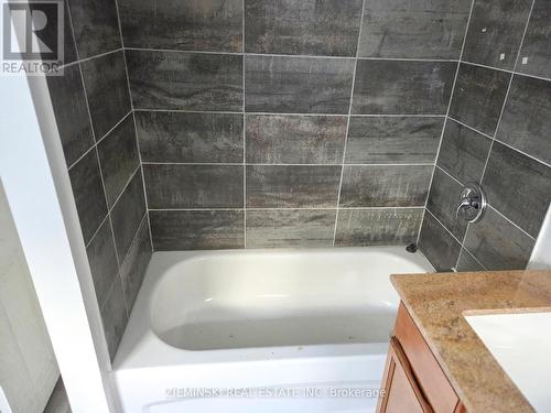 106 Commercial Avenue, Timmins (Ts - Sw), ON - Indoor Photo Showing Bathroom