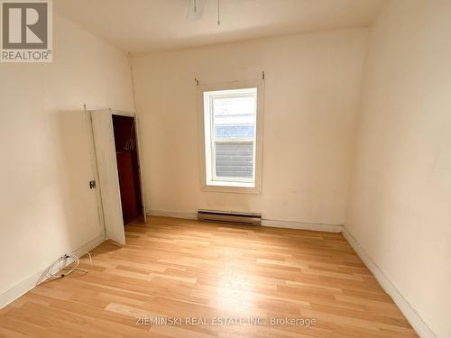 106 Commercial Avenue, Timmins (Ts - Sw), ON - Indoor Photo Showing Other Room