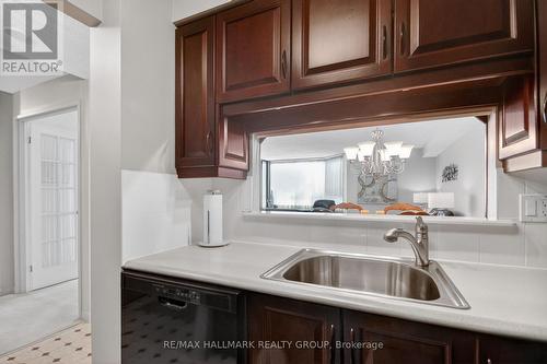 617 - 80 Sandcastle Drive, Ottawa, ON - Indoor Photo Showing Kitchen