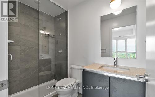 722 - 405 Dundas Street W, Oakville, ON - Indoor Photo Showing Bathroom