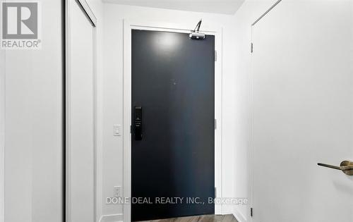 722 - 405 Dundas Street W, Oakville, ON -  Photo Showing Other Room