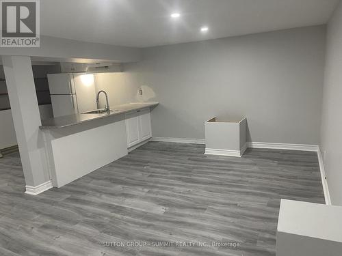 2257 Hanbury Court, Burlington, ON - Indoor Photo Showing Other Room