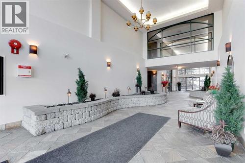 205, 59 22 Avenue Sw, Calgary, AB - Indoor Photo Showing Other Room