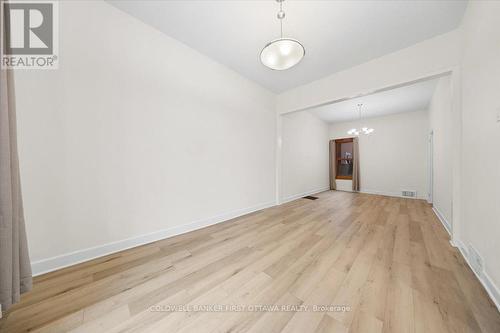 281 Cambridge Street N, Ottawa, ON - Indoor Photo Showing Other Room