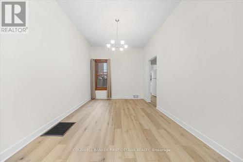281 Cambridge Street N, Ottawa, ON - Indoor Photo Showing Other Room