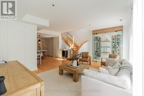 218 - 197 Lisgar Street, Ottawa, ON - Indoor Photo Showing Living Room