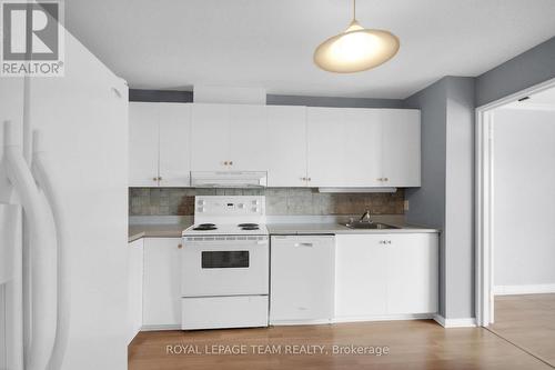 912 - 1485 Baseline Road, Ottawa, ON - Indoor Photo Showing Kitchen
