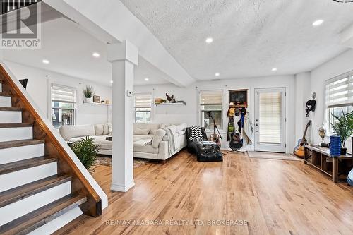 5690 Highland Avenue, Niagara Falls (Hospital), ON - Indoor