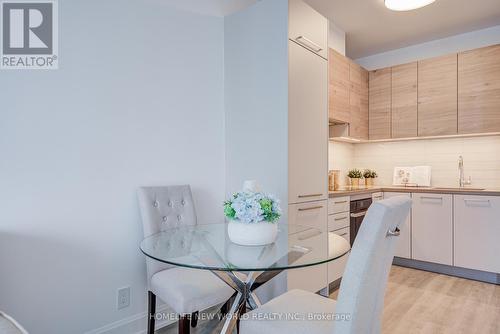 3203 - 12 Gandhi Lane, Markham, ON - Indoor Photo Showing Dining Room