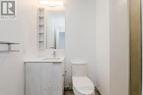 2711 - 7890 Jane Street, Vaughan, ON - Indoor Photo Showing Bathroom