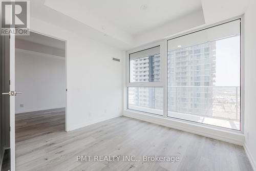 2711 - 7890 Jane Street, Vaughan, ON - Indoor Photo Showing Other Room