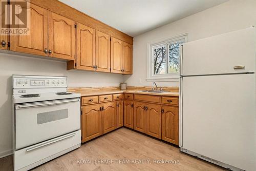 733 Halstead Street, Ottawa, ON - Indoor Photo Showing Kitchen