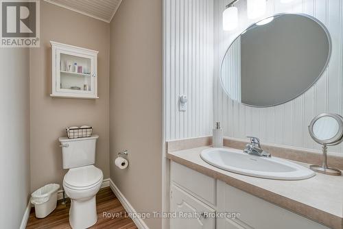 538 Ingersoll Avenue, Woodstock (Woodstock - North), ON - Indoor Photo Showing Bathroom