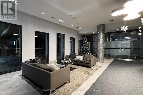 601 - 525 Adelaide Street W, Toronto, ON - Indoor