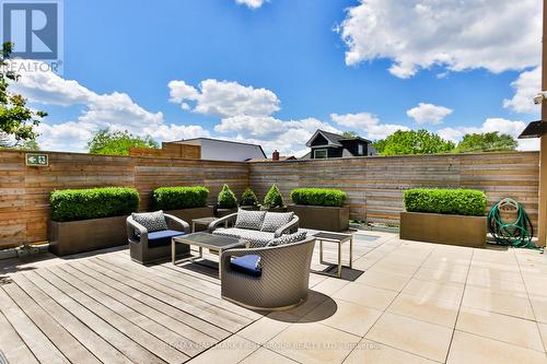 401 - 835 St Clair Avenue W, Toronto, ON - Outdoor