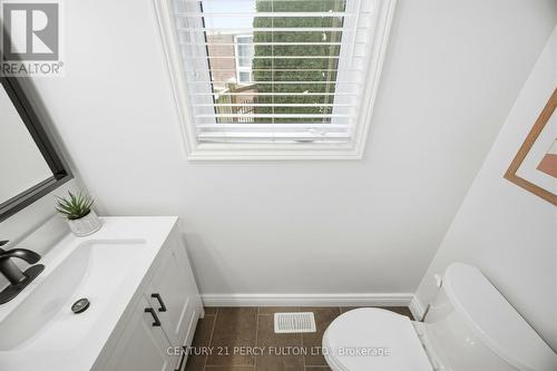 5 Waldron Court, Ajax, ON - Indoor Photo Showing Bathroom