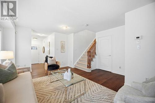 5 Waldron Court, Ajax, ON - Indoor Photo Showing Living Room