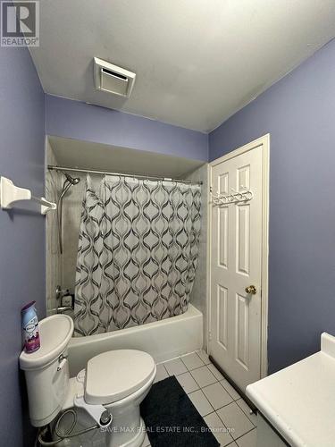 33 Piane Avenue, Brampton, ON - Indoor Photo Showing Bathroom