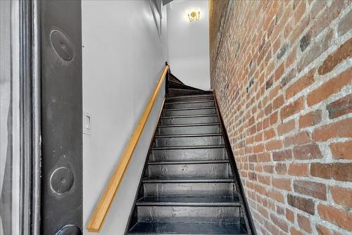 Escalier - 201A  - 203A Rue De La Montagne, Montréal (Le Sud-Ouest), QC 