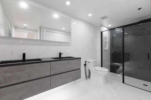 Bathroom - 301-301  - 6800 Boul. Henri-Bourassa O., Montréal (Saint-Laurent), QC - Indoor Photo Showing Bathroom