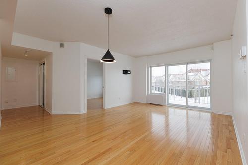 Living room - 301-301  - 6800 Boul. Henri-Bourassa O., Montréal (Saint-Laurent), QC - Indoor Photo Showing Other Room