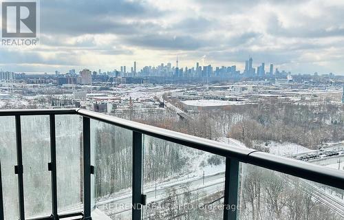 1914 - 1 Quarrington Lane, Toronto, ON - Outdoor With View