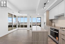 611 - 1007 THE QUEENSWAY  Toronto, ON M8Z 6C7