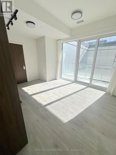811 - 425 Front Street E, Toronto, ON - Indoor Photo Showing Other Room