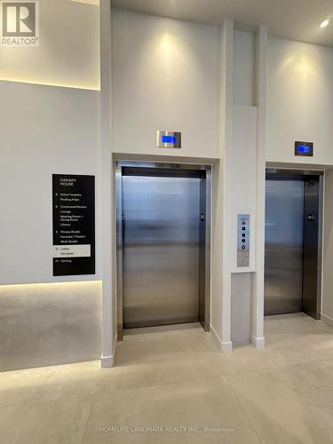 811 - 425 Front Street E, Toronto, ON - Indoor Photo Showing Other Room