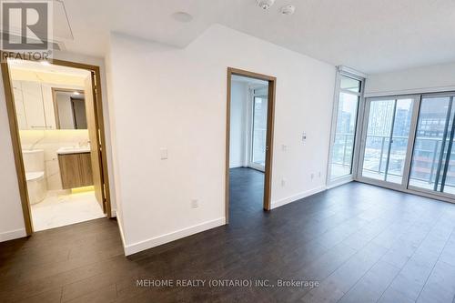 1712 - 3 Concord Cityplace Way, Toronto, ON - Indoor Photo Showing Other Room