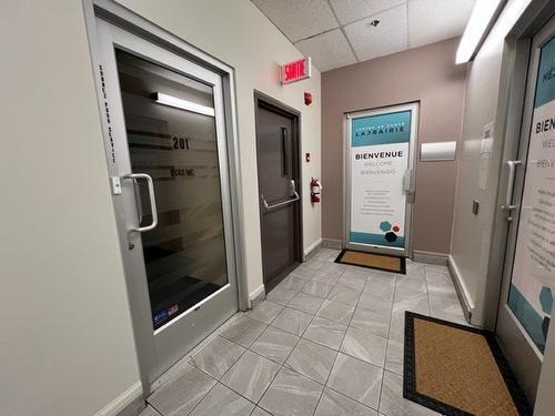 Corridor - 203-30 Boul. Taschereau, La Prairie, QC - Indoor Photo Showing Other Room